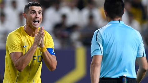 Ronaldo đùng đùng Nổi Giận Khi Al Nassr Bị Từ Chối Phạt đền Gây Tranh Cãi