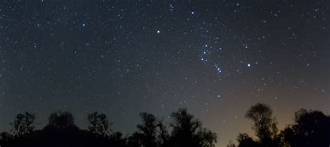 7 Best Constellations To View In The Winter Sky | TravelAwaits