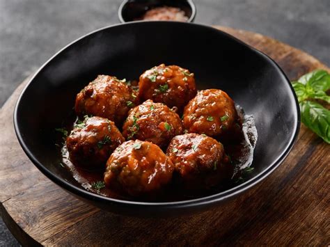 Spaanse Gehaktballetjes In Tomatensaus Alb Ndigas