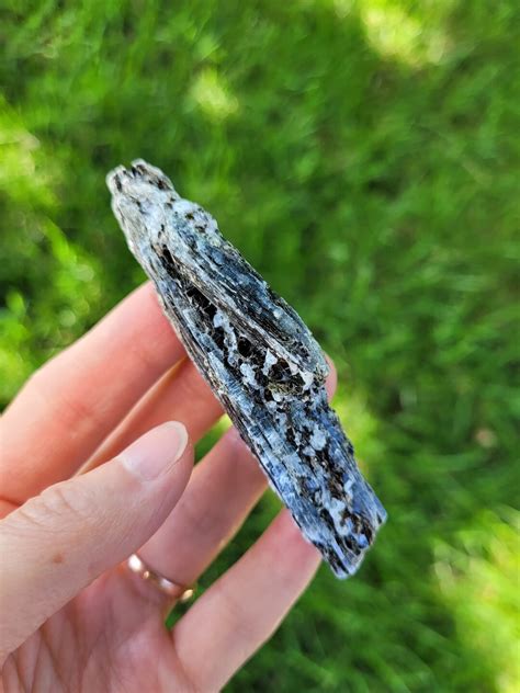 Top Quality Blue Indigo Kyanite Blade Natural Raw Metallic Blue Kyanite