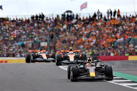 F1 Pirelli notas estratégicas sobre la carrera en Silverstone