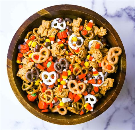 Halloween Snack Mix – Modern Honey