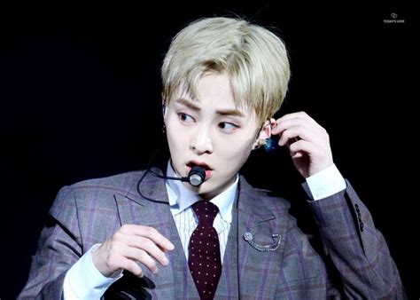 180303 The EℓyXiOn in Singapore xiumin ทวตเตอร