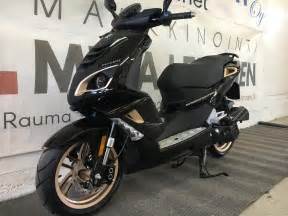 Peugeot Speedfight 4 Pure Black 2T AC Ilma 50 cm³ 2017 Rauma