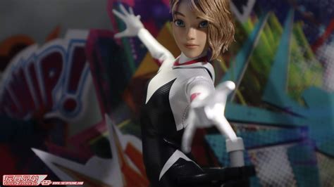 Hot Toys 蜘蛛俠跳入蜘蛛宇宙 女主角Spider Gwen 實物樣辦登場 Toys Zone D 玩具兄弟 Figures