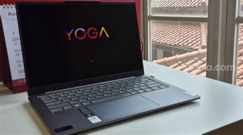 Review Lenovo Yoga Slim 7i 14IMH9 Baterai Tahan Lama Dan Layar OLED