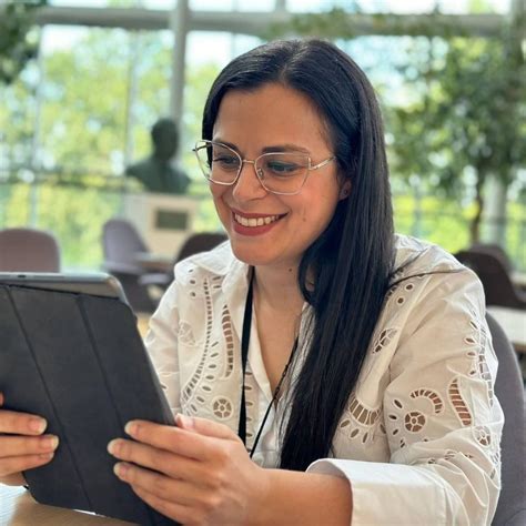 Umef Irma Feliciana Garcia