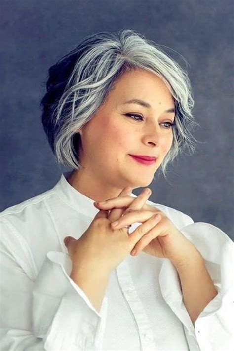 107 Striking Silver Hairstyles For Sophisticated Women Gray Hair Highlights Hair Streaks