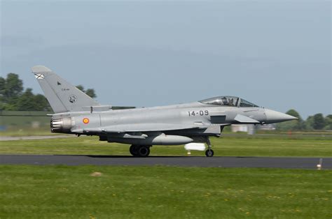 C16-44/14-09 | Leeuwarden, June 2016 KLu Open Dagen | Gerard van der ...