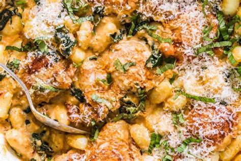 One Pan Creamy Chicken And Gnocchi Lena S Kitchen