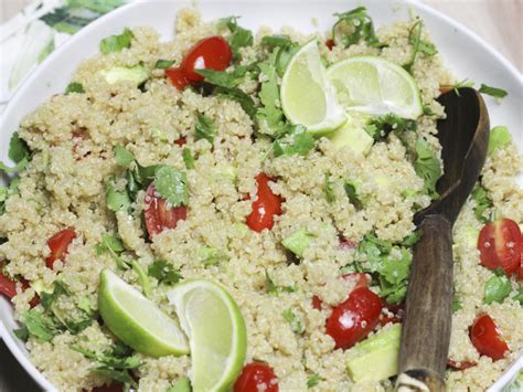 Receita De Salada Simples De Quinoa Clara De Sousa