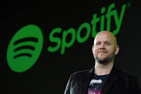 Spotify Stock Drops 20 On Weak Subscriber Numbers Amid Joe Rogan