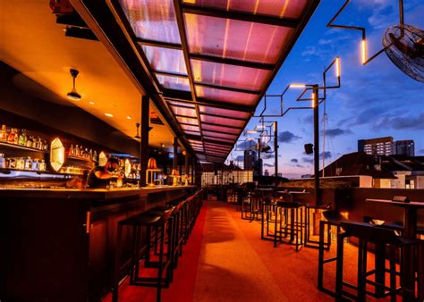 Rooftop Restaurants Bars In Singapore For Great Views