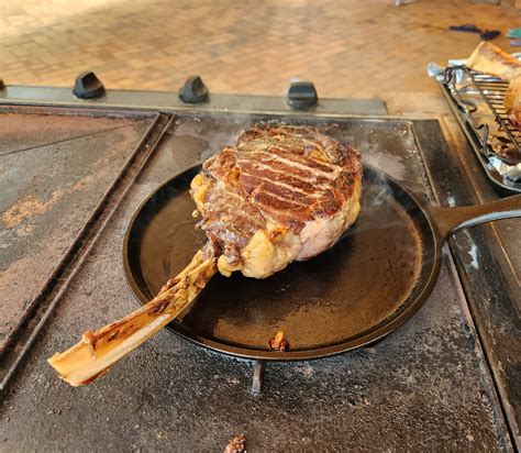 Tomahawk Steak Sous Vide Style Bunch