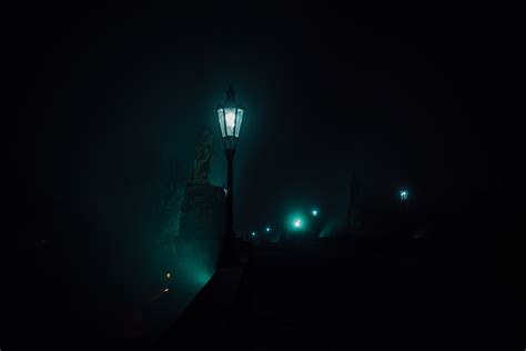 Street Lamps at Night · Free Stock Photo