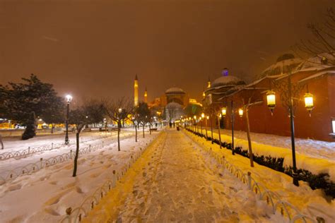 Istanbul Weather June 2024 Josee Malissa