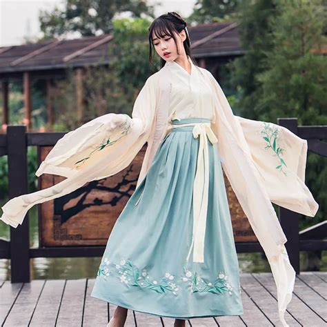 2018 Autumn Chinese Folk Dance Fairy Costume Brocade Women S Classical Hanfu Costume Traditional