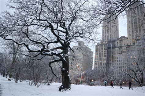 Winter storm brings biggest snowfall of the season to New York City