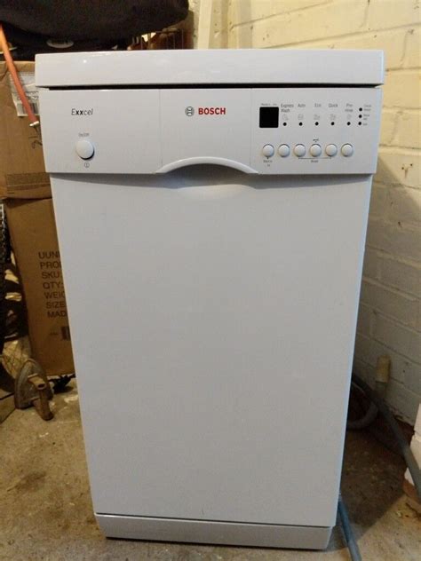 Bosch Slimline Dishwasher Exxcel Excellent Condition In Weston Super