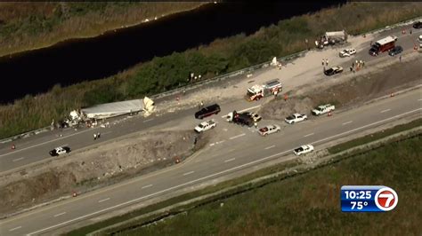 1 Dead After Rollover Crash On Us 27 Wsvn 7news Miami News Weather Sports Fort Lauderdale