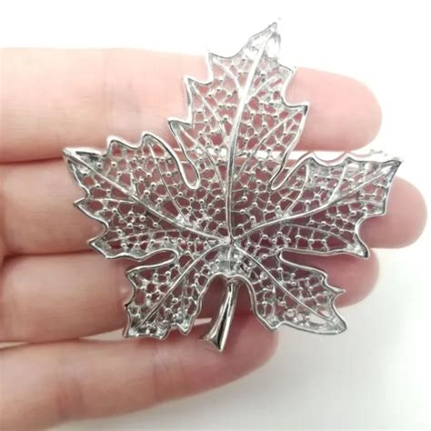 Vintage Sarah Coventry Silver Tone Filigree Mapel Leaf Shaped Brooch