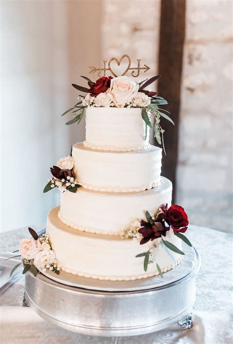 6 Beauteous Finished Wedding Cake How To Pick The Best One Ideas