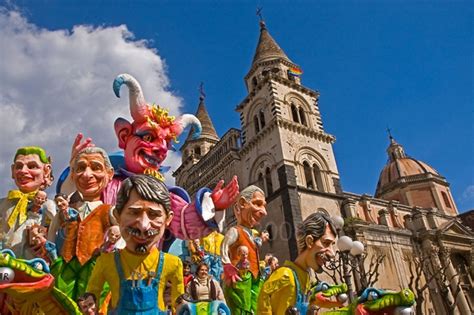 Carnevale Di Acireale I Borghi D Italia Il Portale Sui Borghi D Italia