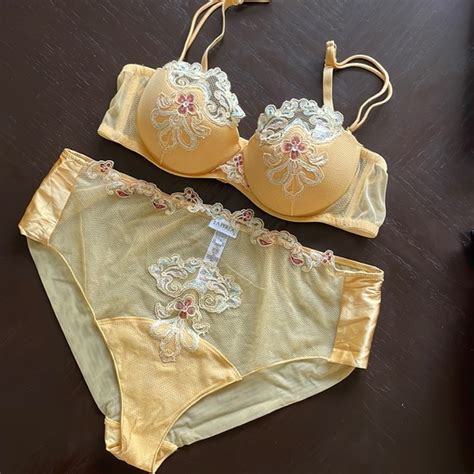 La Perla Intimates And Sleepwear Nwot La Perla Italy Paisley Gold