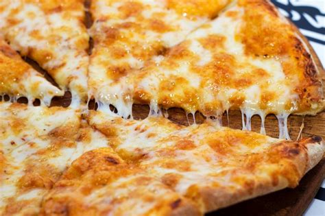 How Many Calories Are In A Slice Of Cheese Pizza Livestrong