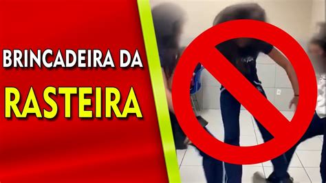 V Deos Da Brincadeira Da Rasteira Mostram Jovens Praticando Ato