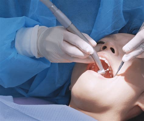 Emergency Wisdom Tooth Removal Symptoms Recovery Guide