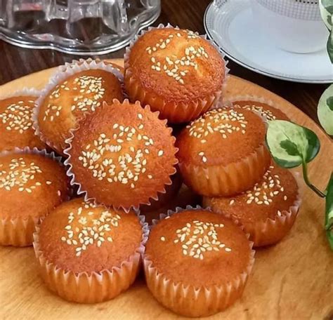 طرز تهیه کیک یزدی در توستر خوشمزه زعفرانی بدون قالب با شیر