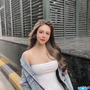 Hot girl Wilson Nhật Anh