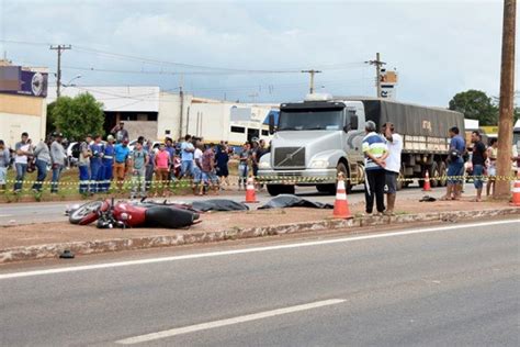 MidiaNews Carreta Atropela Moto E Deixa Duas Pessoas Mortas Na BR 364