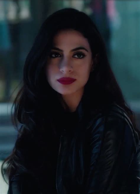 Izzy Lightwood Shadowhunters And Emeraude Toubia Afbeelding