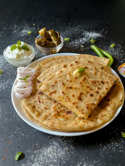 Homemade Aloo Paratha Recipe Aloo Ka Paratha Spicyum