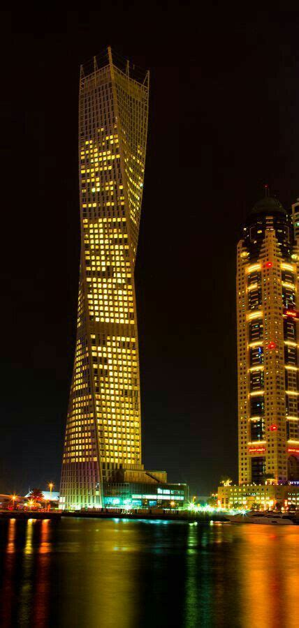 Golden Towerdubai Amazing Buildings Amazing Architecture