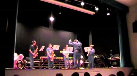 EMMD EL PROVENCIO SAXOFONES CONCIERTO DE NAVIDAD 2013 YouTube