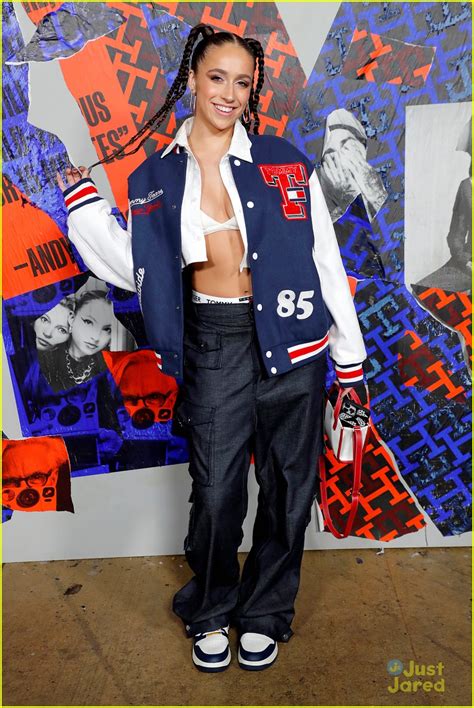 Full Sized Photo Of Shawn Mendes Tate Mcrae Attend Tommy Hilfiger