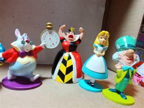 Disney Store Alice In Wonderland Figurine Playset 5 Characters Alice