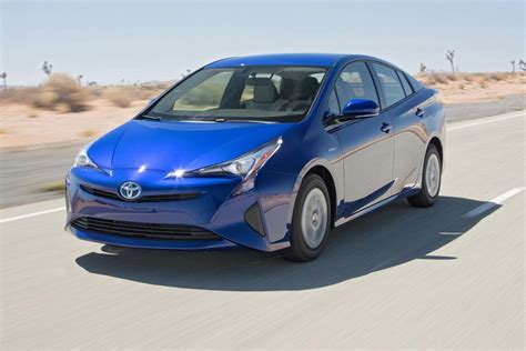 Toyota Prius Two Eco 2017 Motor Trend Car Of The Year Contender