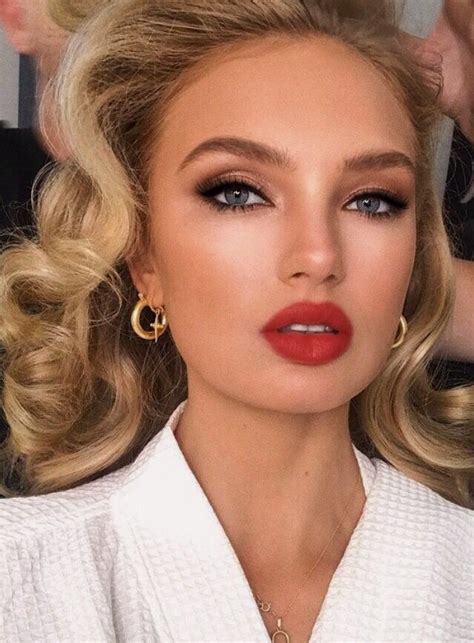 Makeup Look On Romee Strijd Bridal Makeup Red Lips Wedding Makeup Looks Makeup For Blondes