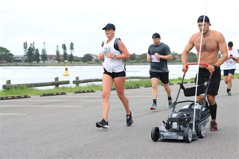 Australian Man Runs Marathon While Pushing Lawnmower Canadian Running Magazine