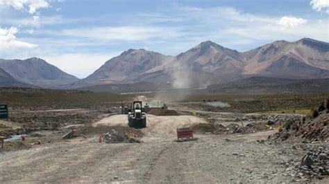 Con S 92 millones construirán segundo tramo de carretera Tacna