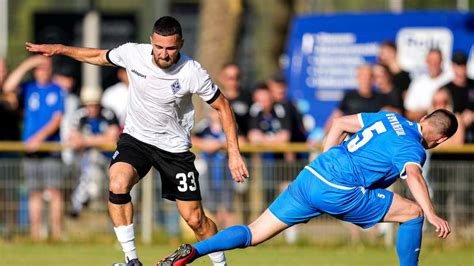 Kantersieg Beim Sc K Fertal Sv Waldhof Pr Sentiert Sich In Torlaune