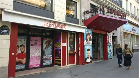 Le République Paris Théâtre adresse avis