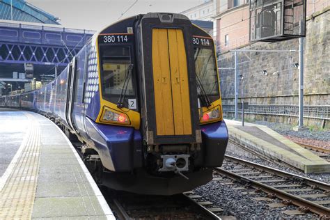 Cops Probing Gang Of Yobs Who Sang Sectarian Songs On Train To Glasgow