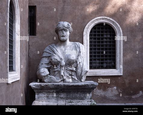 Isis Statue Rome Hi Res Stock Photography And Images Alamy