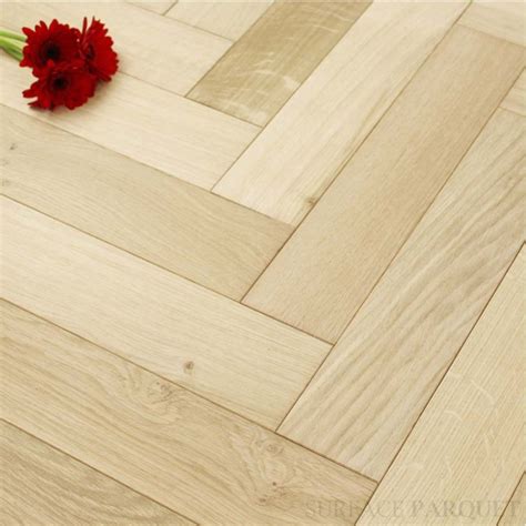 Parquet bâton rompu Chêne contrecollé brossé vernis invisible 14x90