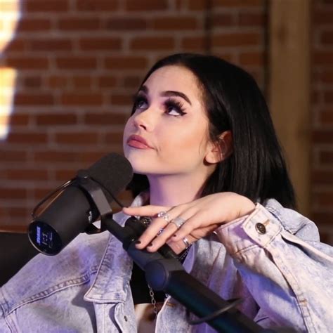 Pin By мяукала On • Maggie Lindemann Maggie Lindemann Girl Icons Maggie